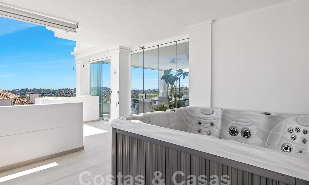 Luxueus en extreem ruim appartement te koop in een chic complex in Nueva Andalucia, Marbella 54542