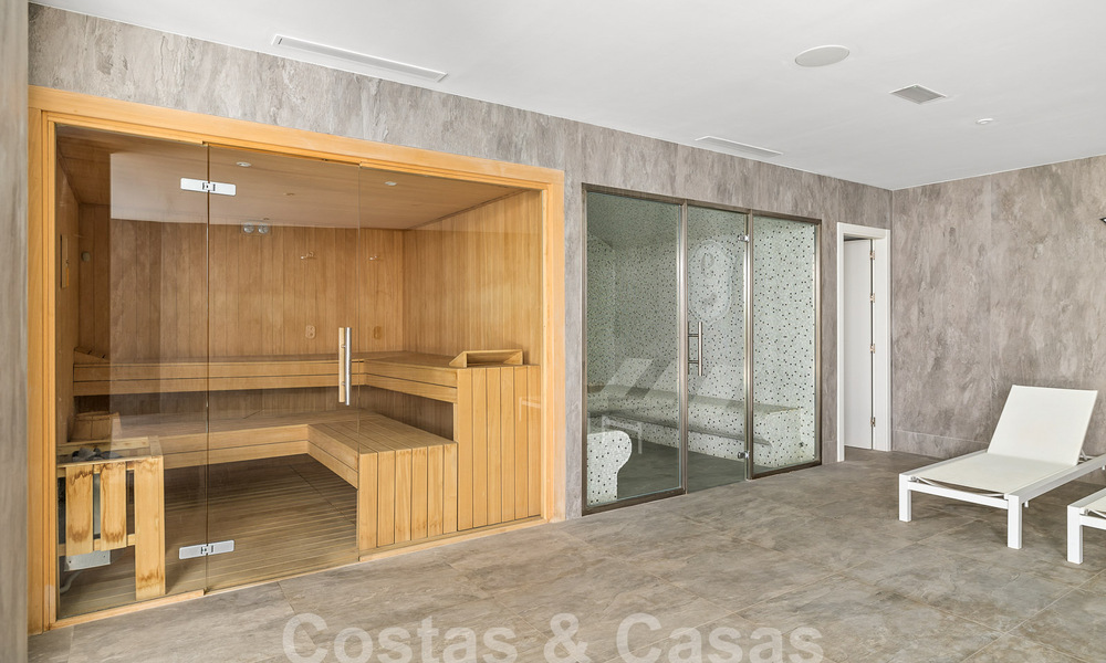 Luxueus en extreem ruim appartement te koop in een chic complex in Nueva Andalucia, Marbella 54549