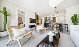 Luxueus gerenoveerd appartement met 4 slaapkamers te koop in het prestigieuze Nueva Andalucia, Marbella 54697 
