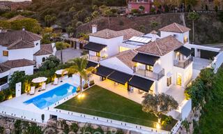 Prestigieuze, Spaanse luxevilla te koop met magnifieke vergezichten in de heuvels van La Quinta, Benahavis - Marbella 64946 