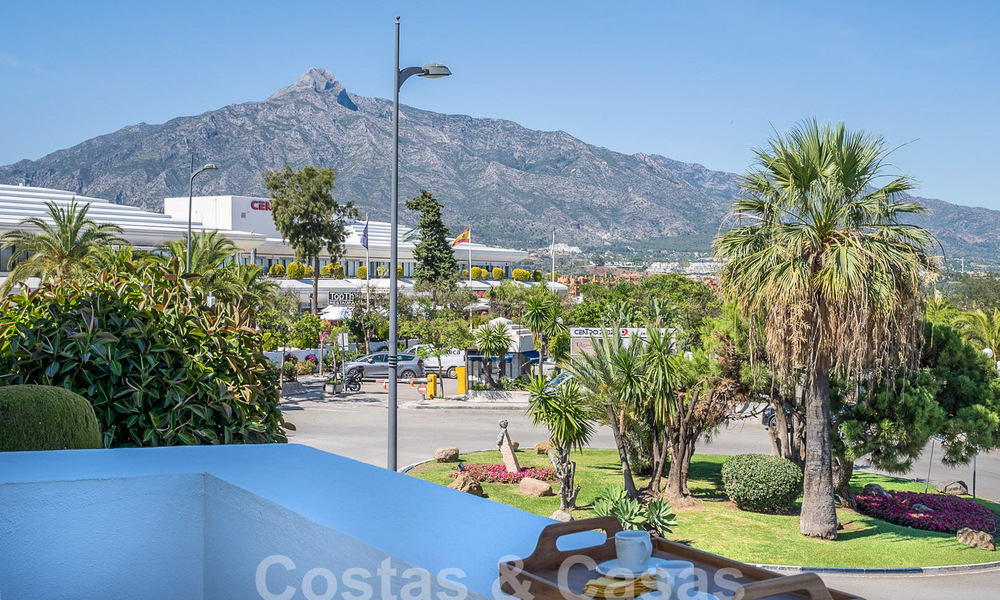 Charmant luxe appartement te koop met panoramisch uitzicht, op wandelafstand van Puerto Banus in Nueva Andalucia, Marbella 54373