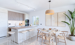 Charmant luxe appartement te koop met panoramisch uitzicht, op wandelafstand van Puerto Banus in Nueva Andalucia, Marbella 54375 