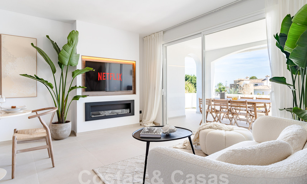 Charmant luxe appartement te koop met panoramisch uitzicht, op wandelafstand van Puerto Banus in Nueva Andalucia, Marbella 54378