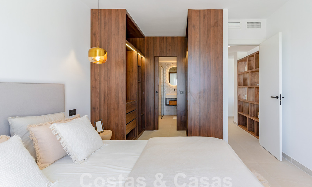 Charmant luxe appartement te koop met panoramisch uitzicht, op wandelafstand van Puerto Banus in Nueva Andalucia, Marbella 54384