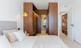 Charmant luxe appartement te koop met panoramisch uitzicht, op wandelafstand van Puerto Banus in Nueva Andalucia, Marbella 54384 