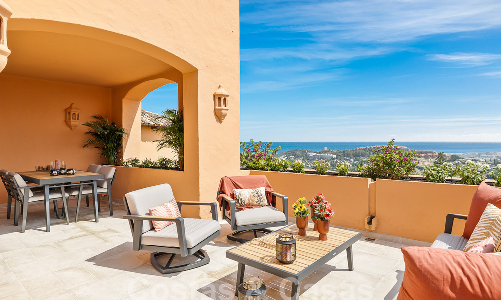 Luxueus duplex penthouse met adembenemend zeezicht te koop in de golfvallei van Nueva Andalucia, Marbella 54637