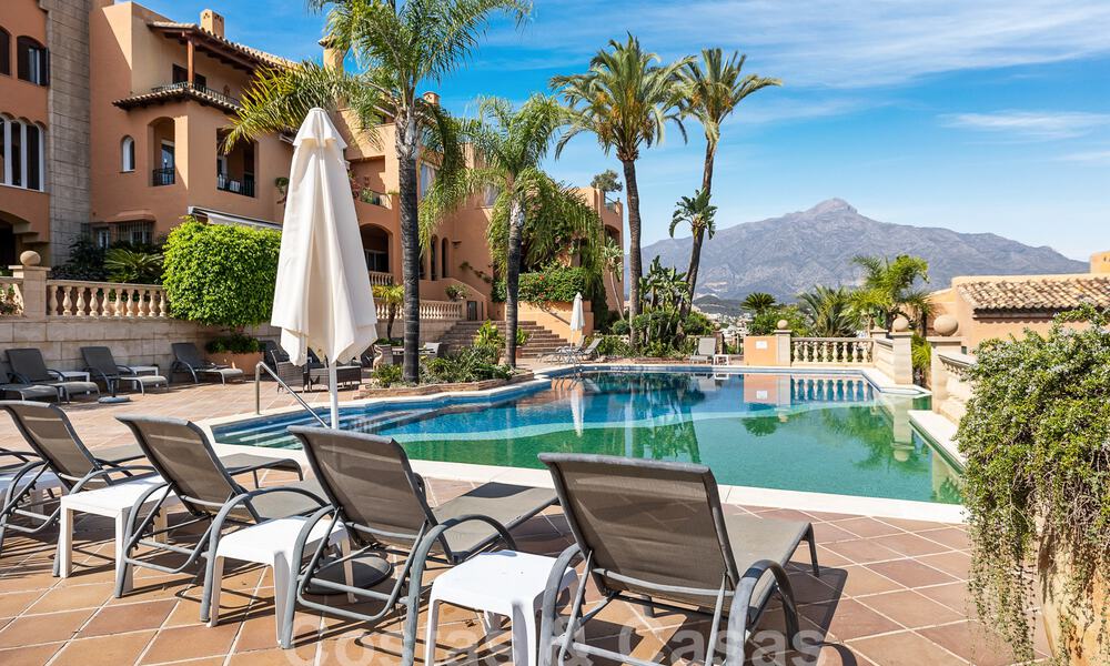 Luxueus duplex penthouse met adembenemend zeezicht te koop in de golfvallei van Nueva Andalucia, Marbella 54642