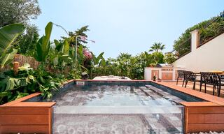 Luxueus appartement te koop met uitnodigend terras, privézwembad en zeezicht te Nueva Andalucia, Marbella 54948 