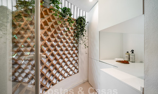 Luxueus appartement te koop met uitnodigend terras, privézwembad en zeezicht te Nueva Andalucia, Marbella 54952 