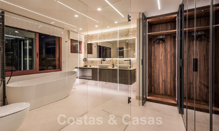 Luxe penthouse te koop in een exclusief strandcomplex op de New Golden Mile, Marbella - Estepona 55111 