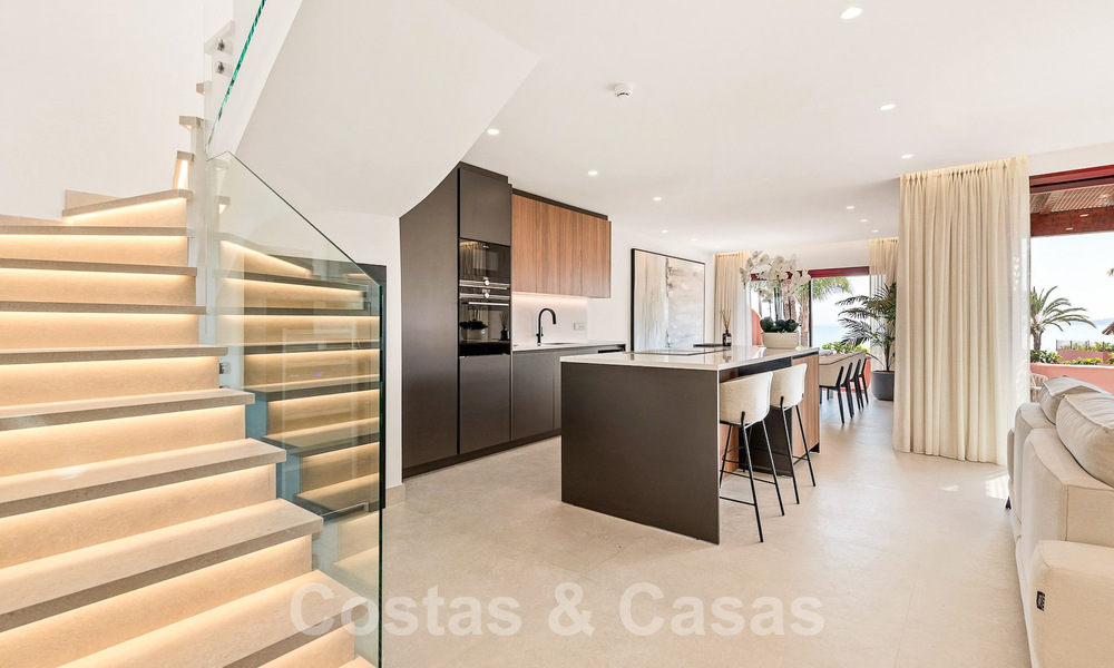Luxe penthouse te koop in een exclusief strandcomplex op de New Golden Mile, Marbella - Estepona 55130