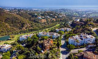 Prestigieuze luxevilla te koop in een klassieke Spaanse stijl met zeezicht in La Quinta in Marbella - Benahavis 56524 
