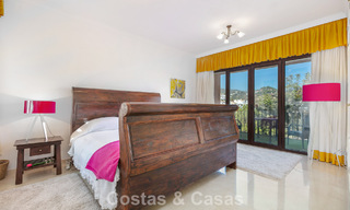 Prestigieuze luxevilla te koop in een klassieke Spaanse stijl met zeezicht in La Quinta in Marbella - Benahavis 56526 