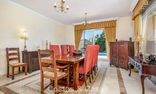 Prestigieuze luxevilla te koop in een klassieke Spaanse stijl met zeezicht in La Quinta in Marbella - Benahavis 56532 