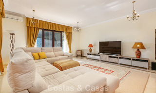 Prestigieuze luxevilla te koop in een klassieke Spaanse stijl met zeezicht in La Quinta in Marbella - Benahavis 56534 