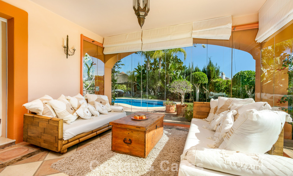 Prestigieuze luxevilla te koop in een klassieke Spaanse stijl met zeezicht in La Quinta in Marbella - Benahavis 56536