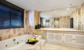 Prestigieuze luxevilla te koop in een klassieke Spaanse stijl met zeezicht in La Quinta in Marbella - Benahavis 56553 