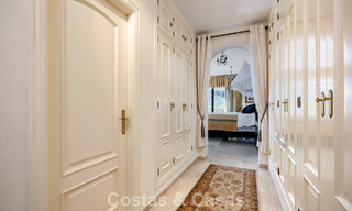Prestigieuze luxevilla te koop in een klassieke Spaanse stijl met zeezicht in La Quinta in Marbella - Benahavis 56554 