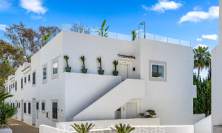 Modern gerenoveerd penthouse te koop in Nueva Andalucia’s golfvallei, Marbella 56699 