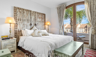 Ruim rijhuis te koop met 4 slaapkamers en zeezicht, in een gated complex op de New Golden Mile tussen Marbella en Estepona 57088 