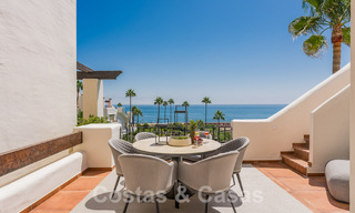 Luxe penthouse te koop in een gated eerstelijnsstrand complex met magnifiek zeezicht op de New Golden Mile tussen Marbella en Estepona 56986 