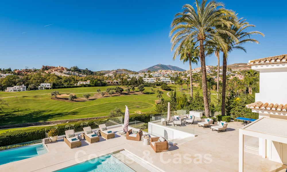Modern gerenoveerde mediterrane luxevilla te koop, gelegen eerstelijns golf, hartje Nueva Andalucia, Marbella 57004