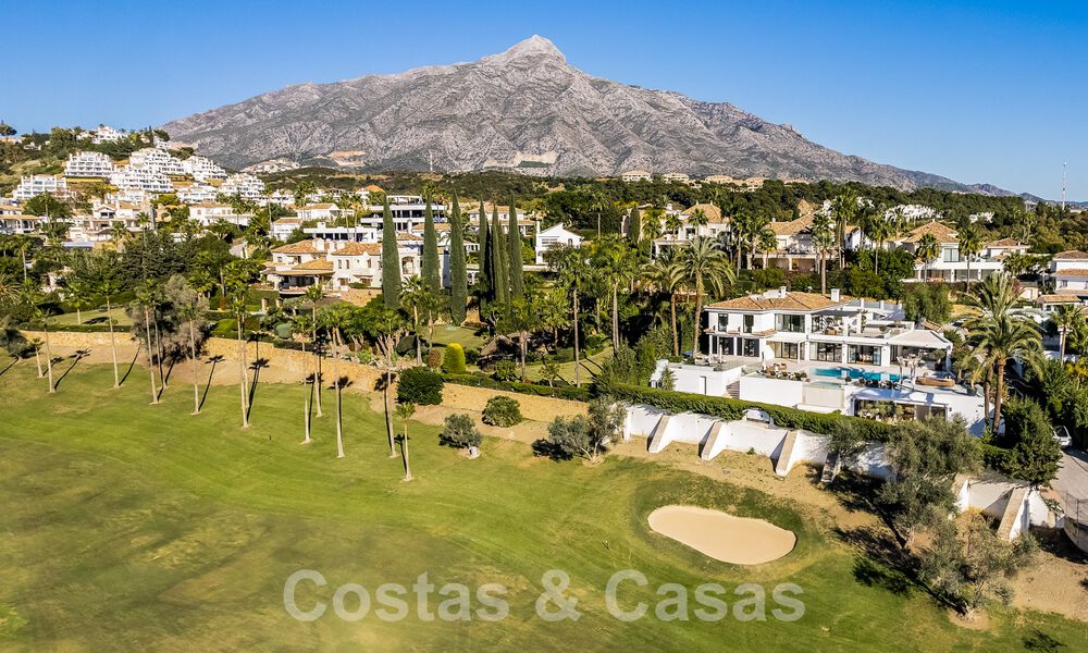 Modern gerenoveerde mediterrane luxevilla te koop, gelegen eerstelijns golf, hartje Nueva Andalucia, Marbella 57016