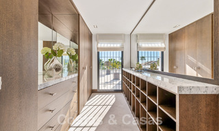 Modern gerenoveerde mediterrane luxevilla te koop, gelegen eerstelijns golf, hartje Nueva Andalucia, Marbella 57041 