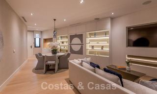 Modern gerenoveerde mediterrane luxevilla te koop, gelegen eerstelijns golf, hartje Nueva Andalucia, Marbella 57042 