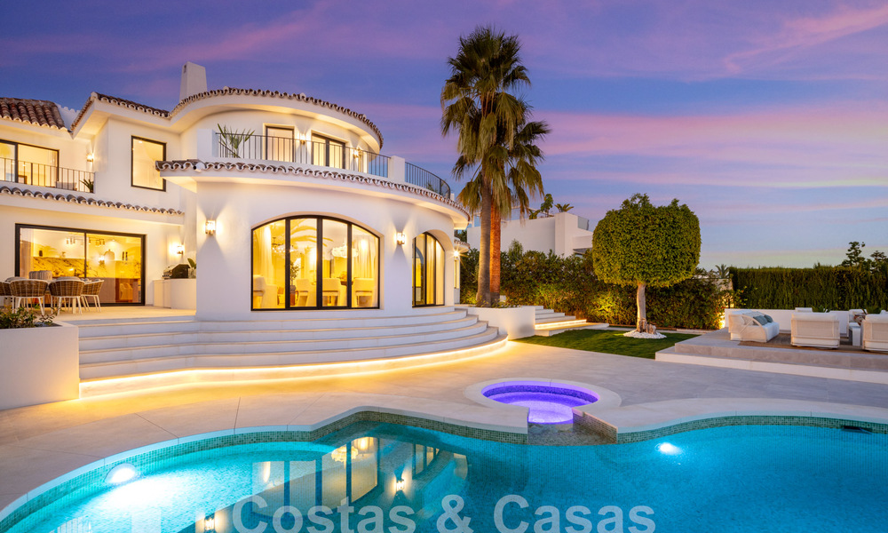 Karaktervolle luxevilla in een unieke architecturale stijl te koop in het hartje van de golfvallei in Nueva Andalucia, Marbella 57623