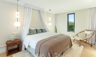 Karaktervolle luxevilla in een unieke architecturale stijl te koop in het hartje van de golfvallei in Nueva Andalucia, Marbella 57632 