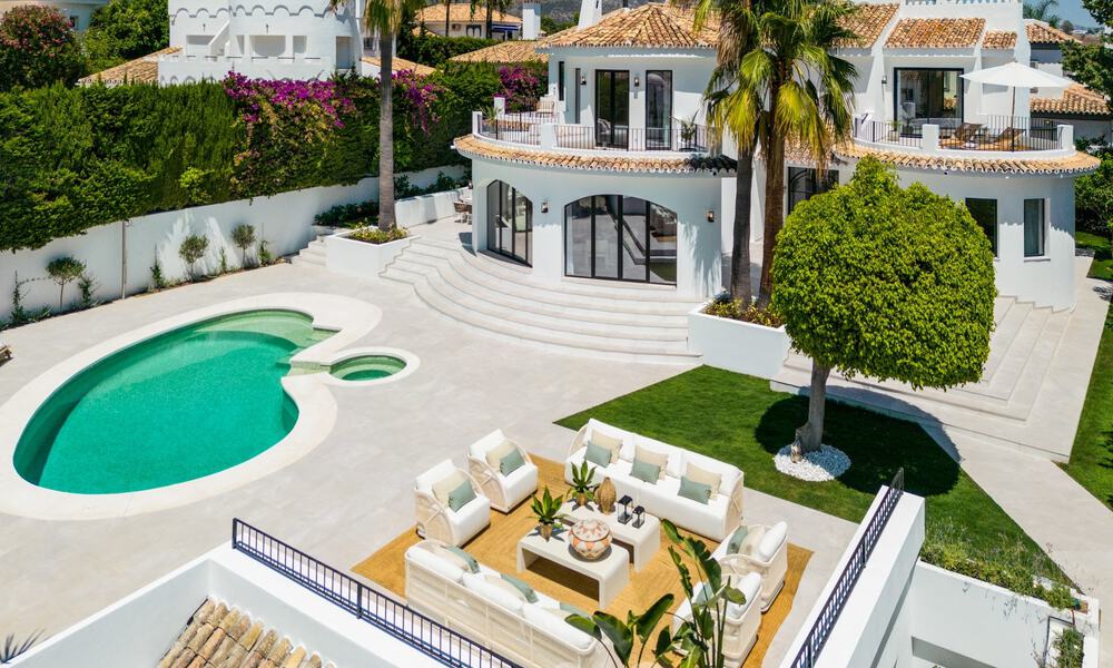 Karaktervolle luxevilla in een unieke architecturale stijl te koop in het hartje van de golfvallei in Nueva Andalucia, Marbella 57660