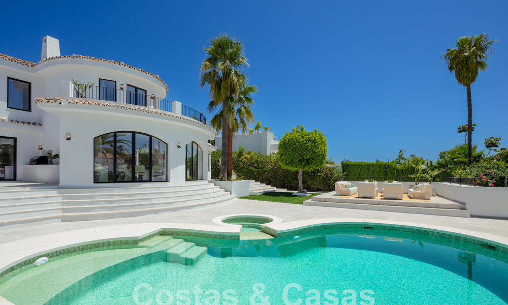Karaktervolle luxevilla in een unieke architecturale stijl te koop in het hartje van de golfvallei in Nueva Andalucia, Marbella 57667