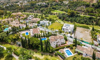 Luxevilla in een klassieke Spaanse stijl te koop in een gated golfresort van La Quinta, Marbella - Benahavis 58239 