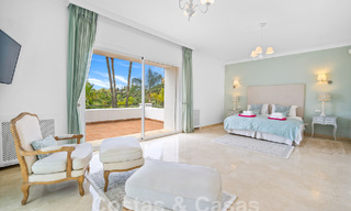 Luxevilla in een klassieke Spaanse stijl te koop in een gated golfresort van La Quinta, Marbella - Benahavis 58244 
