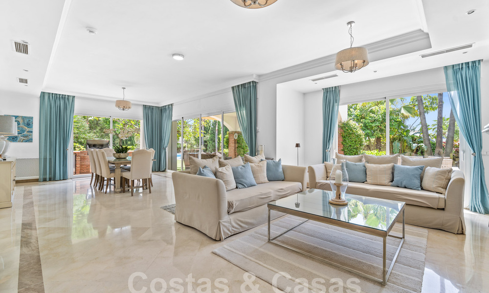 Luxevilla in een klassieke Spaanse stijl te koop in een gated golfresort van La Quinta, Marbella - Benahavis 58257
