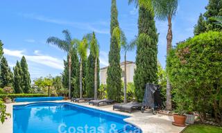 Luxevilla in een klassieke Spaanse stijl te koop in een gated golfresort van La Quinta, Marbella - Benahavis 58264 