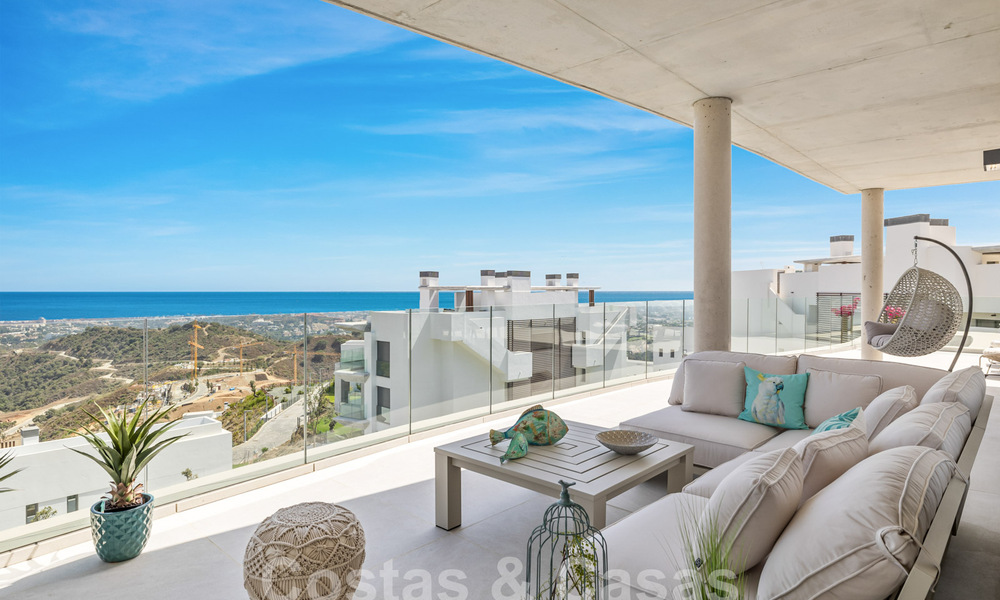 Gloednieuw, modernistisch penthouse te koop, in een exclusief golfresort in de heuvels van Marbella - Benahavis 58372