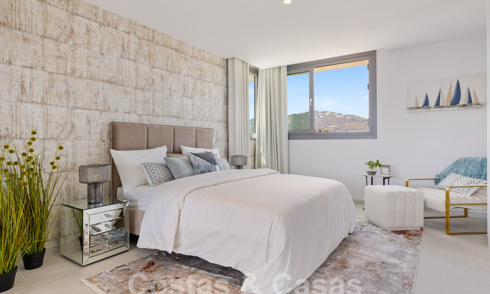 Gloednieuw, modernistisch penthouse te koop, in een exclusief golfresort in de heuvels van Marbella - Benahavis 58391
