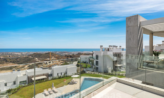 Gloednieuw, modernistisch penthouse te koop, in een exclusief golfresort in de heuvels van Marbella - Benahavis 58408 