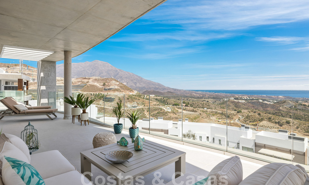 Gloednieuw, modernistisch penthouse te koop, in een exclusief golfresort in de heuvels van Marbella - Benahavis 58411