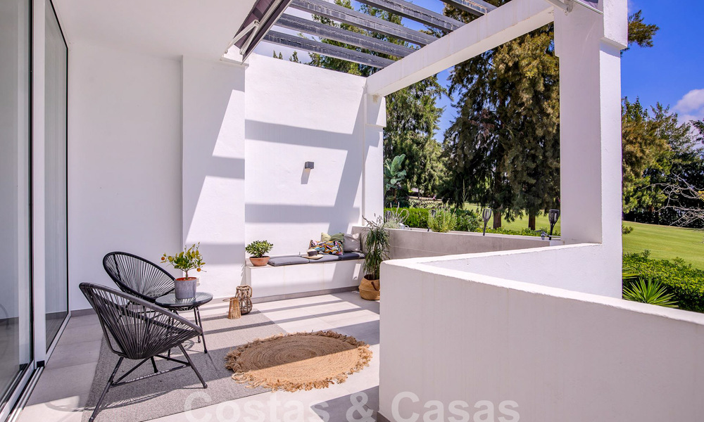 Ruim rijhuis te koop met 360° uitzicht, grenzend aan de golfbaan in La Quinta golfresort, Marbella - Benahavis 57971