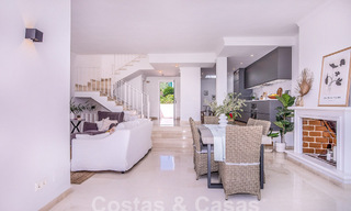 Ruim rijhuis te koop met 360° uitzicht, grenzend aan de golfbaan in La Quinta golfresort, Marbella - Benahavis 57974 