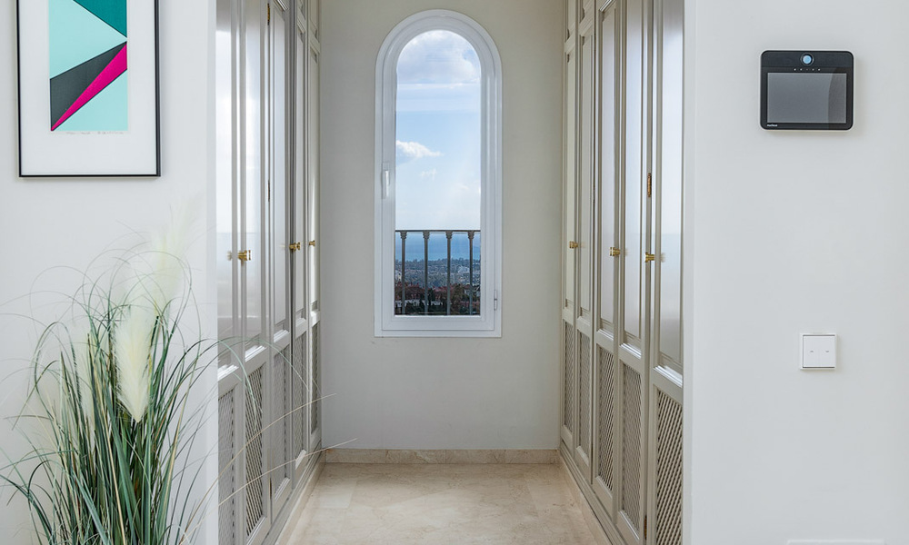 Penthouse te koop met panoramisch zeezicht in de heuvels van Marbella - Benahavis 58033