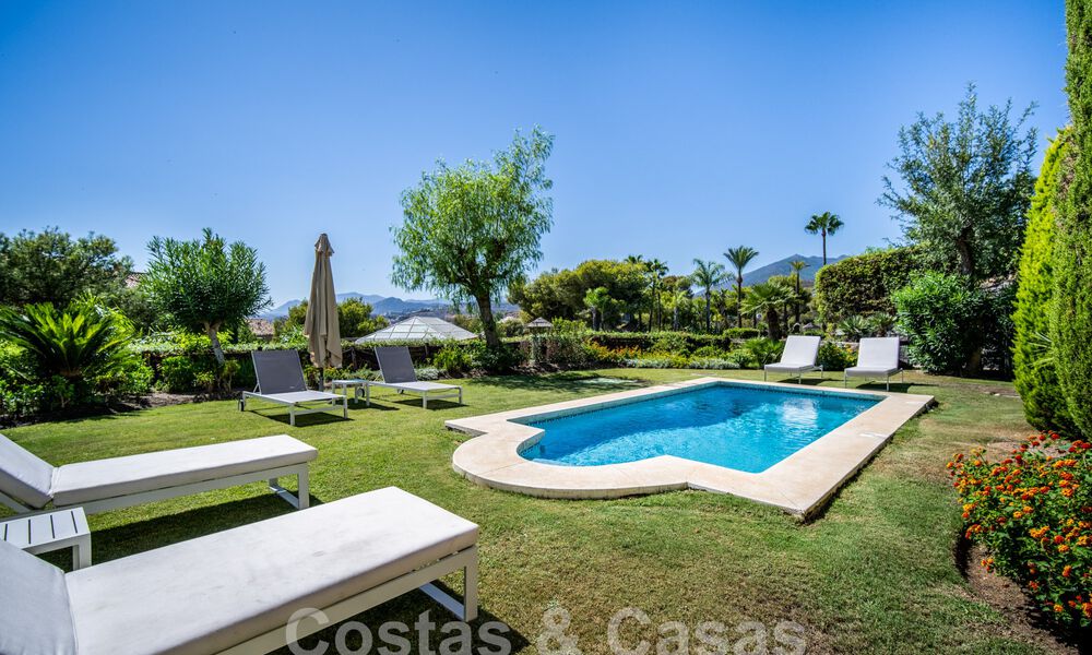 Luxe tuinappartement te koop met privézwembad in een hoogstaand complex in Nueva Andalucia, Marbella 58052