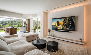 Luxueuze designervilla te koop in exclusief, gated frontlinie-golfcomplex met panoramisch uitzicht in La Quinta, Marbella - Benahavis 59092 
