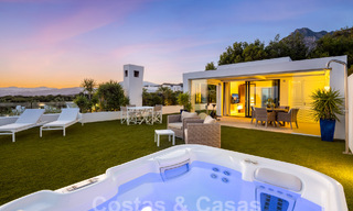 Ruim modern penthouse te koop met prachtig zeezicht in het exclusieve Sierra Blanca, Golden Mile, Marbella 58732 