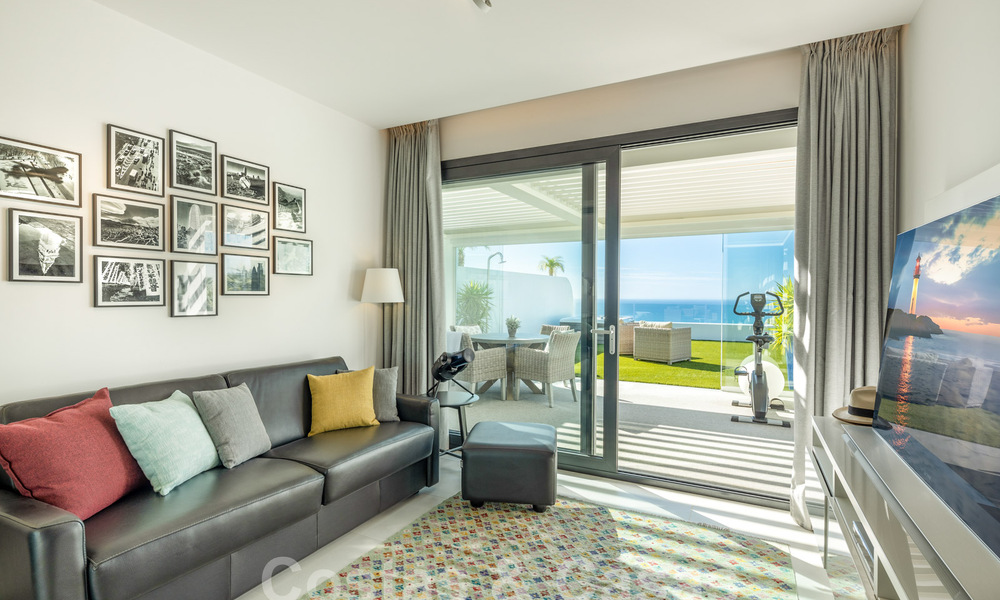 Ruim modern penthouse te koop met prachtig zeezicht in het exclusieve Sierra Blanca, Golden Mile, Marbella 58735