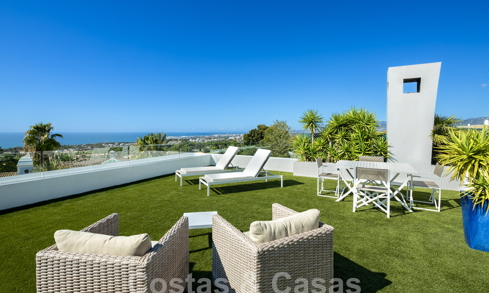 Ruim modern penthouse te koop met prachtig zeezicht in het exclusieve Sierra Blanca, Golden Mile, Marbella 58736