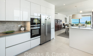 Ruim modern penthouse te koop met prachtig zeezicht in het exclusieve Sierra Blanca, Golden Mile, Marbella 58743 